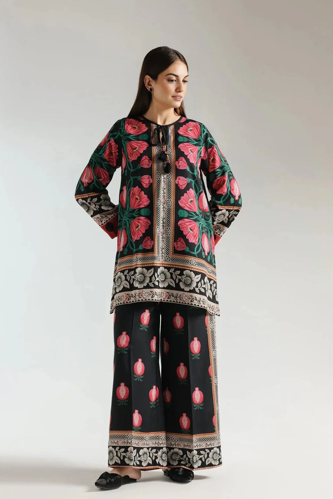 Swiss Lawn Printed 2-Piece Stitched Suit Ragini.pk