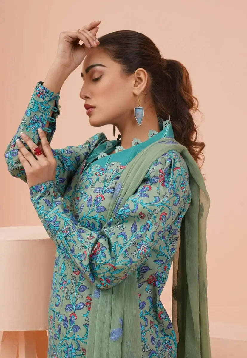 Saadgi Luxe – Pure. Chic. Timeless.