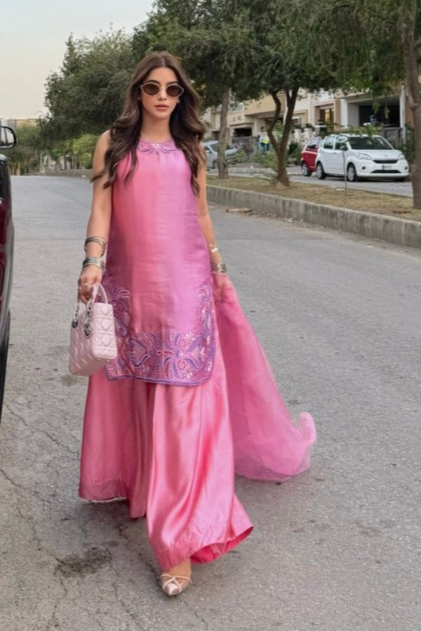 Twilight Bloom – Ombré pink and purple Shisha silk outfit with cutwork embroidery, paired with loose trouser and organza dupatta with CD-style cutwork