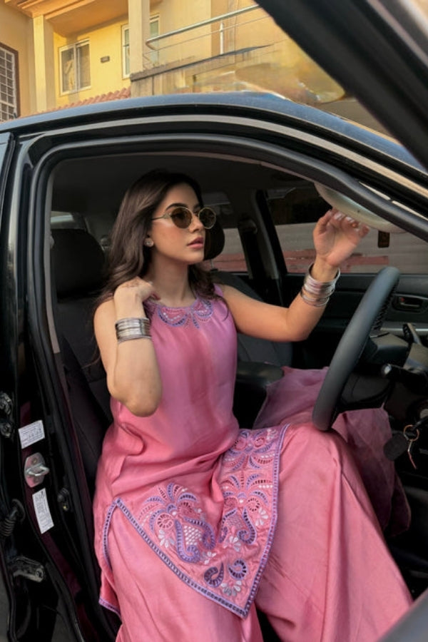 Twilight Bloom – Ombré pink and purple Shisha silk outfit with cutwork embroidery, paired with loose trouser and organza dupatta with CD-style cutwork